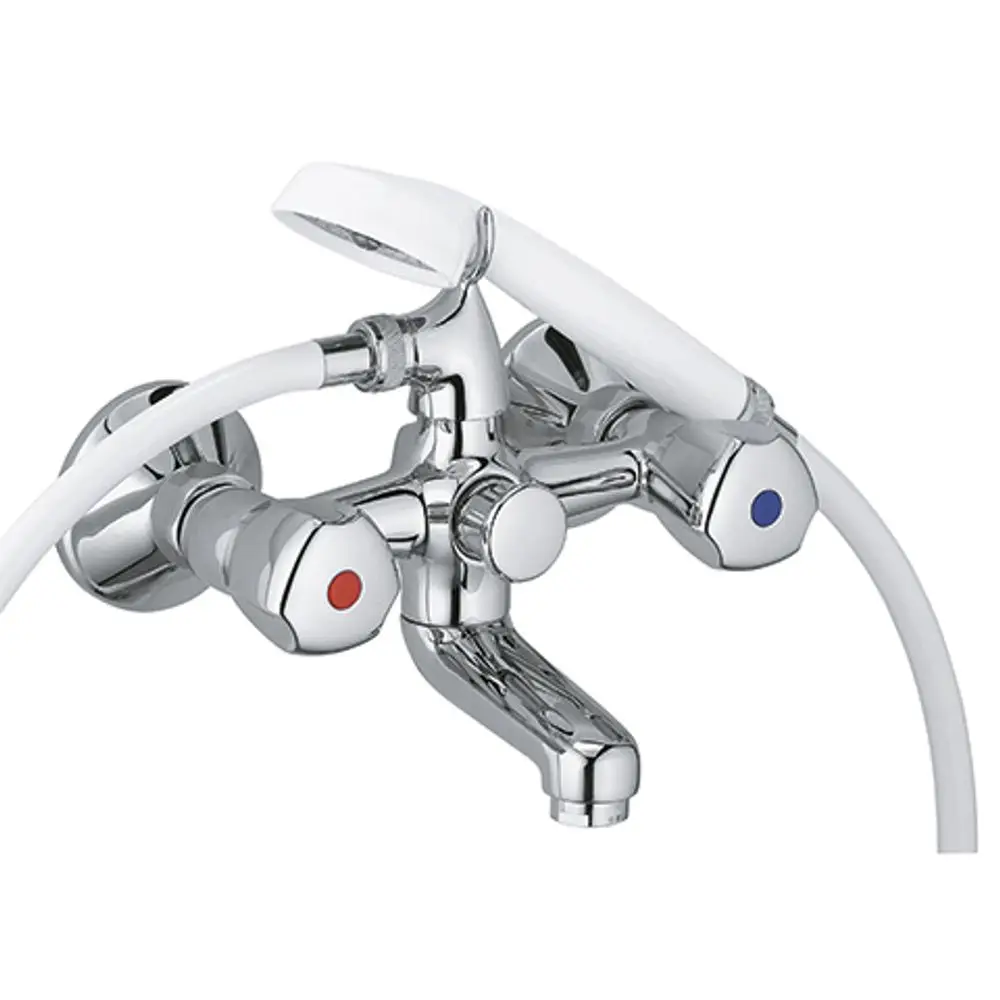 Zweigriff-Wasserhahn von Kludi in verchromtem Finish mit flexibler Handbrause und separater Temperaturregelung. Anschluss erfolgt über zwei Schläuche.